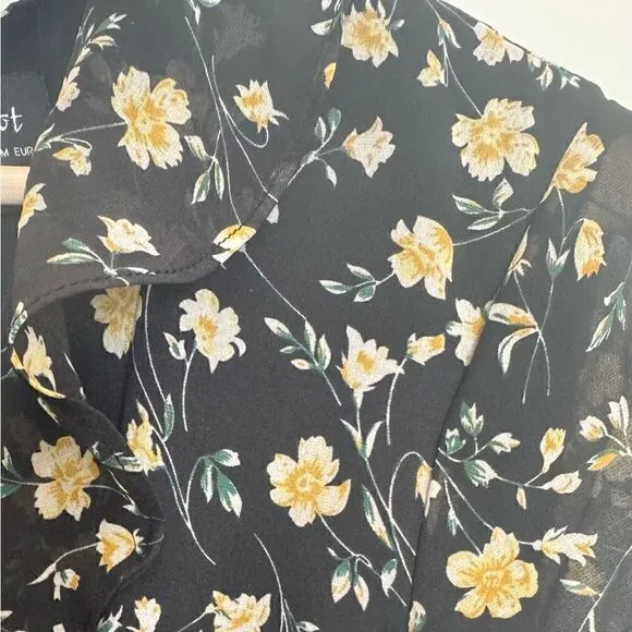Bardot Short Sleeve ‘Ditzy Wrap’ Floral Print Dress Size M (8)