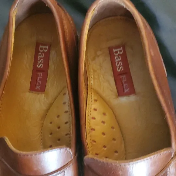 Bass Flex Mens Vintage Monroe Dress or Penny Loafer Casual Shoe