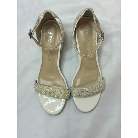 Betsey Johnson Women's Mari Block Heel Evening Sandals Size 6.5 Pearl
