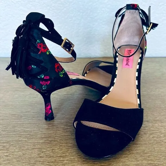 Betsey Johnson Black Velvet Floral Rose Corset Kitten Heels 7.5