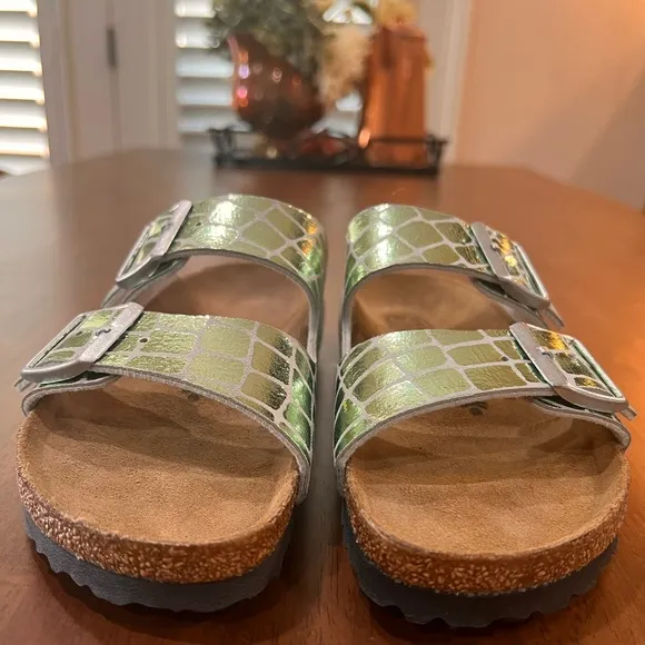 Birkenstock Arizona Gator Gleam Two-Strap Metallic Sandals. Size US 6 EUR 37