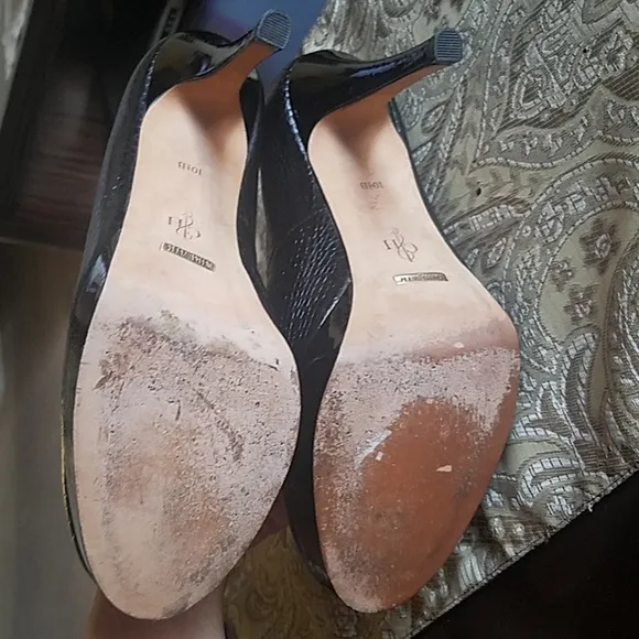 Black heels shoes