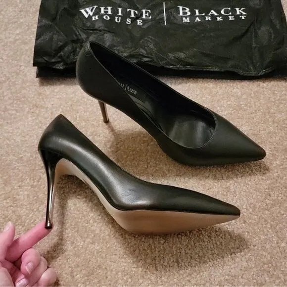 Black Pointed Toe Leather Heels Size 8 B88
