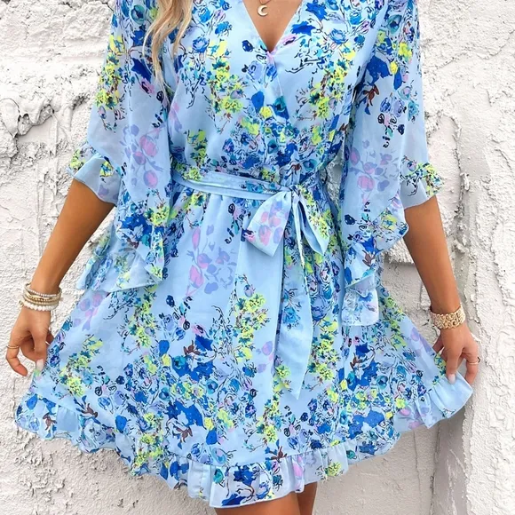 Bloom &amp; Flounce Half Sleeve Mini Dress - Light Blue