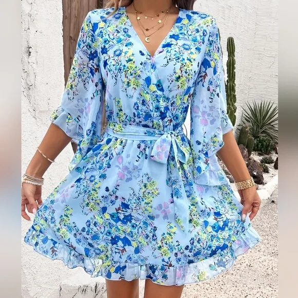 Bloom &amp; Flounce Half Sleeve Mini Dress - Light Blue