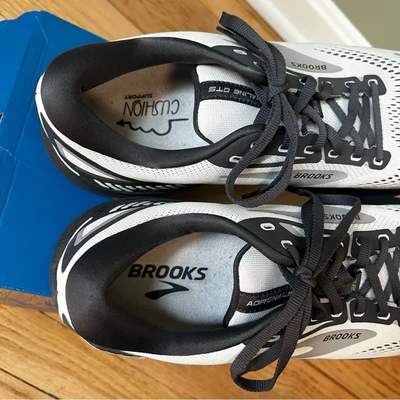 Brooks Adrenaline GTS 23 Men Running Shoes Crystal Grey 12.5D