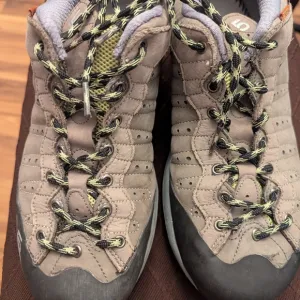 Brown Five Ten Brand Men's Size Ten Hiking Shoes with Black and Yellow Laces