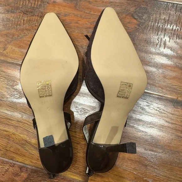 Brown kitten heels
