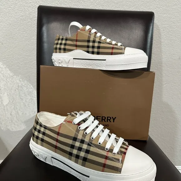 Burberry Men's Tan Plaid Sneakers