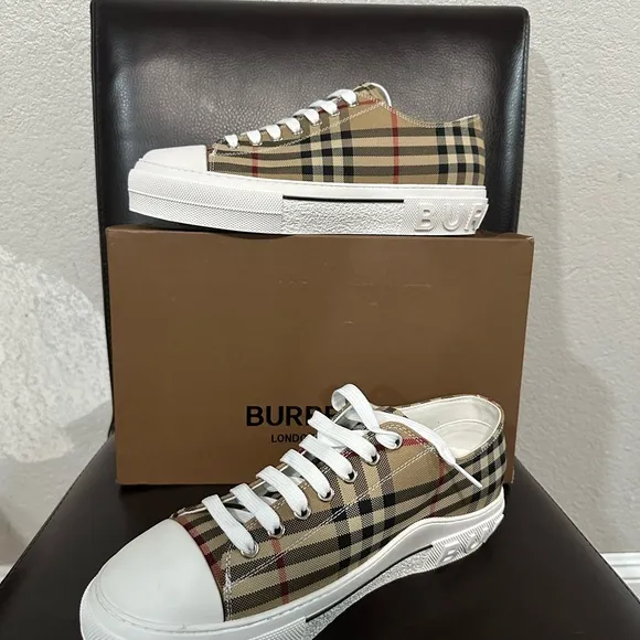 Burberry Men's Tan Plaid Sneakers