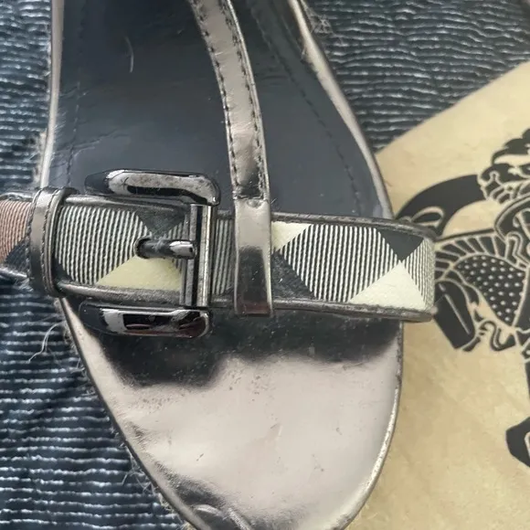 Burberry Metallic Wedge Shoes with Strappy Design