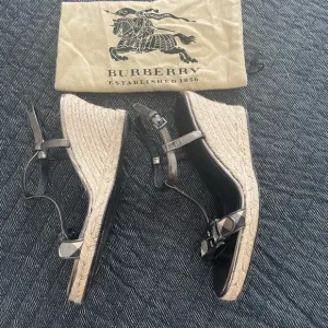 Burberry Metallic Wedge Shoes with Strappy Design