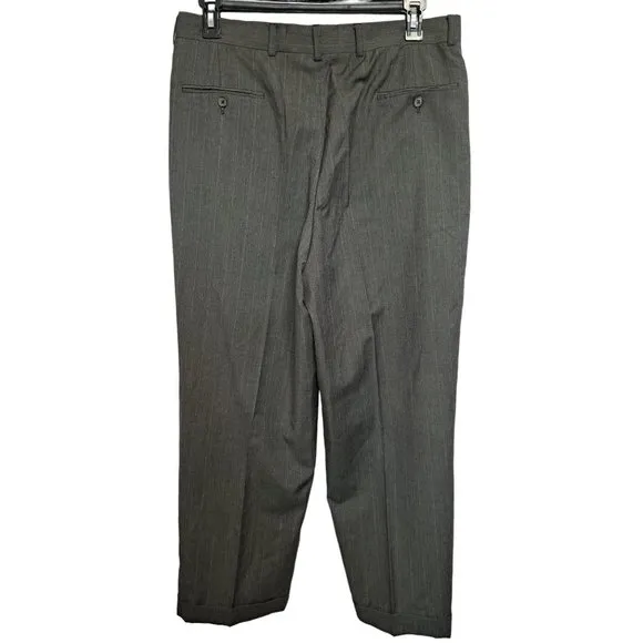Calvin Klein Men's Size 43 Gray/Silver Pinstripe Suit