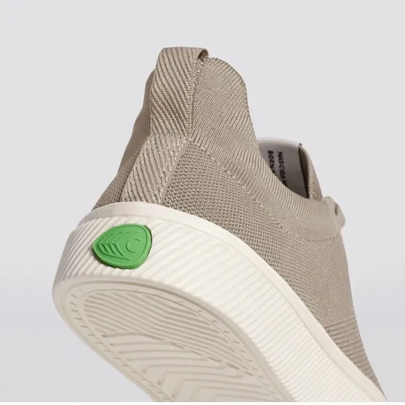 Cariuma IBI Low Sand Knit Sneakers Shoes NWT