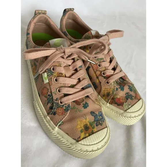 Cariuma Women 8.5 Sneaker Van Gogh Museum Print Art Edition Pink Floral Vincent