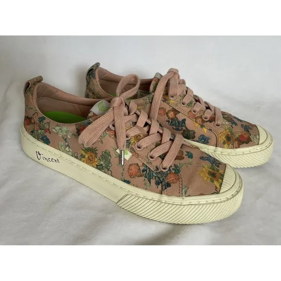 Cariuma Women 8.5 Sneaker Van Gogh Museum Print Art Edition Pink Floral Vincent