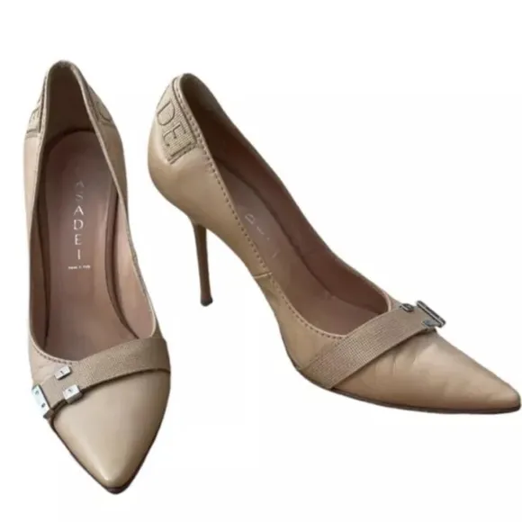CASADEI Camel/Nude Leather Heels/Pumps Size 7 Buckle