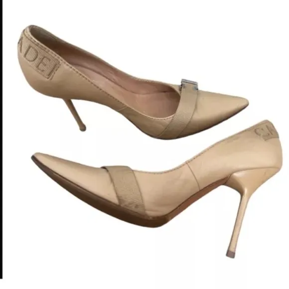 CASADEI Camel/Nude Leather Heels/Pumps Size 7 Buckle