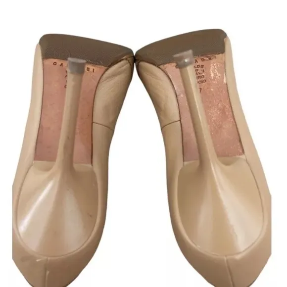 CASADEI Camel/Nude Leather Heels/Pumps Size 7 Buckle