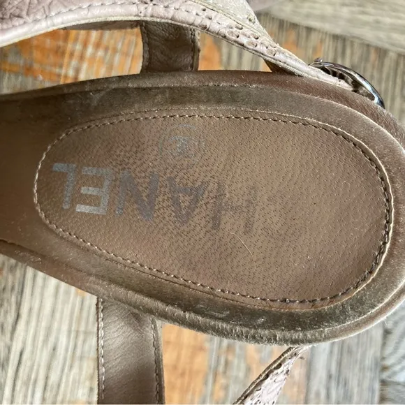 CHANEL Sandals, Leather, T-Strap, Taupe, size 37.5 AUTHENTIC