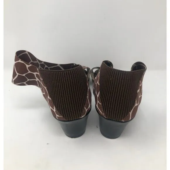 Charleston Shoe Company Women giraffe print heels Shoes Size 8 Brown