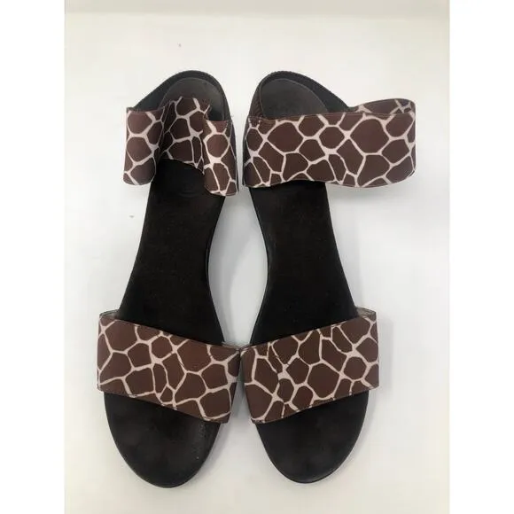 Charleston Shoe Company Women giraffe print heels Shoes Size 8 Brown