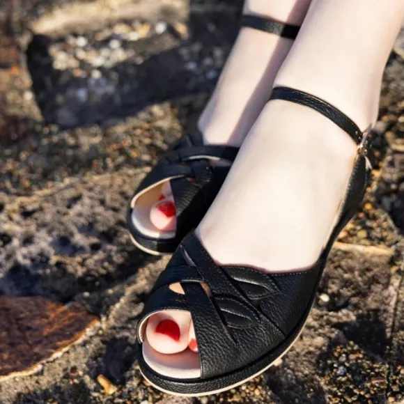 Charlie Stone Elba Wedge Flat,Black Leather Sandals, 40s 50s Vtg Style, Lifted,8