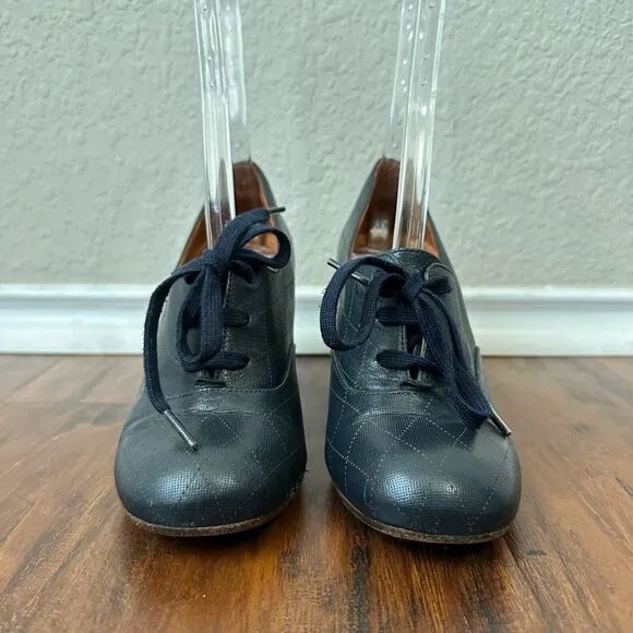 CHIE MIHARA Anthropologie Quilt Floral Lace-Up Oxford Heels in Black