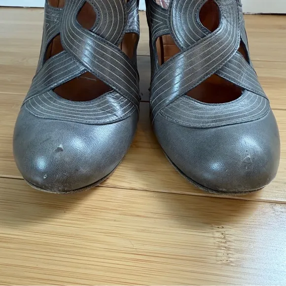 Chie Mihara Serpan Leather Pumps Size 39