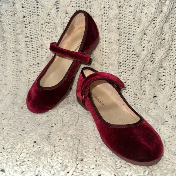 Childrenchic Cassie Velvet Mary Jane Burgundy Red Dress Shoes EU 31/US 13.5