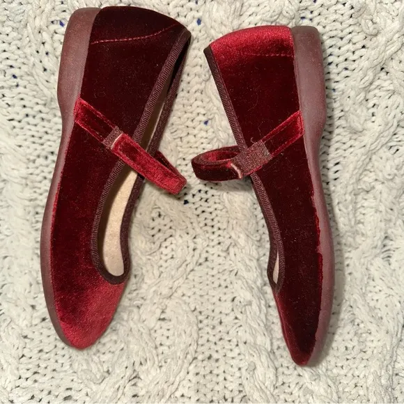 Childrenchic Cassie Velvet Mary Jane Burgundy Red Dress Shoes EU 31/US 13.5