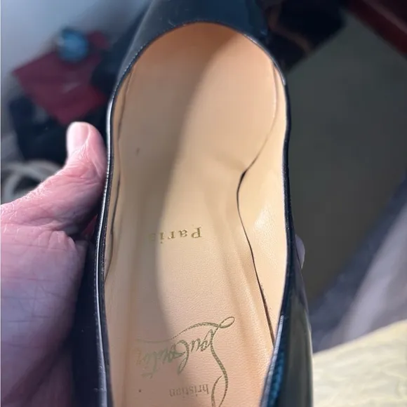 Christian Loubotin black pumps shoes