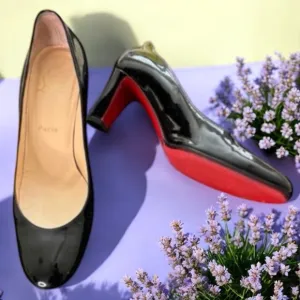 Christian Loubotin black pumps shoes