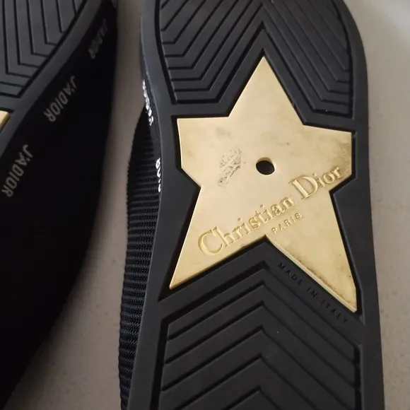 CHRISTINA DIOR FLATS