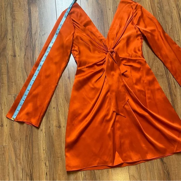 Cinq à Sept Caelan Knot Front Silk Dress in Tangerine Orange Size 00