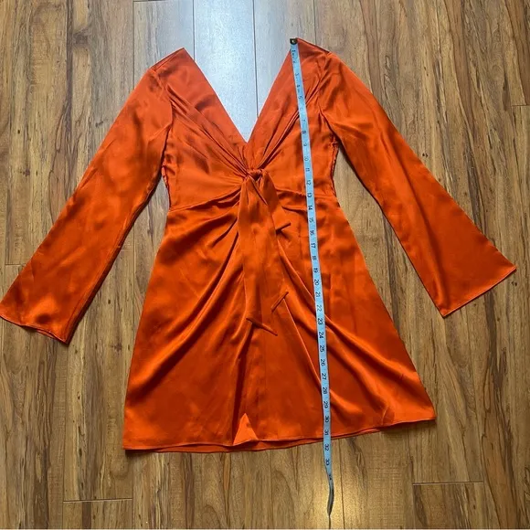 Cinq à Sept Caelan Knot Front Silk Dress in Tangerine Orange Size 00