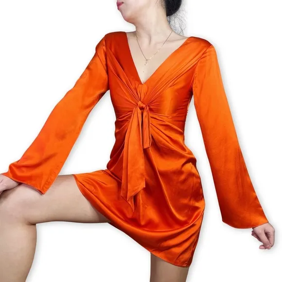 Cinq à Sept Caelan Knot Front Silk Dress in Tangerine Orange Size 00