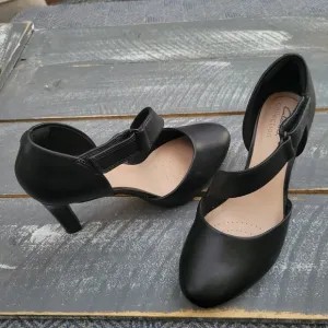 Clarks Ambyr Glow Black 261-69513 Women's High Heel Pumps Size 6.5M NIB Leather