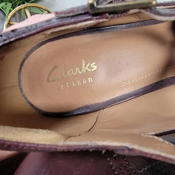 Clarks Artisan Clera Dusk Pumps Brown Leather Heels Size 9 Mary Jane Retro