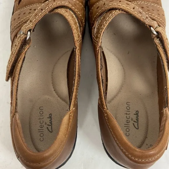 Clarks Collection Tan Leather Slip-on Closed Toe Loafers