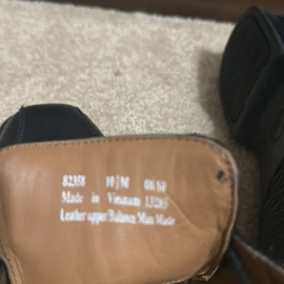 Clark’s men shoes size 10 1/2
