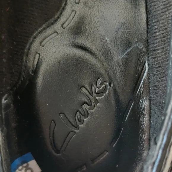 Clarks Montague Black Women's Casual Closed-Toe 2 &quot;Heel Shoes, Size 7M