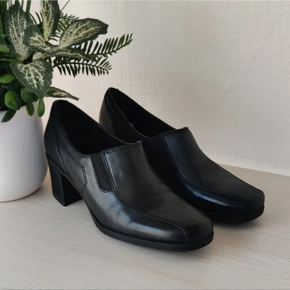Clarks Montague Black Women's Casual Closed-Toe 2 &quot;Heel Shoes, Size 7M