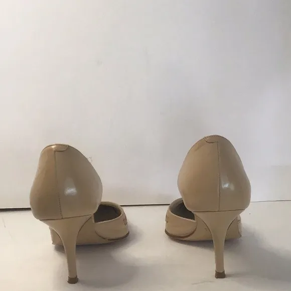 💥💥COACH 💥💥.                  LOW HEEL PUMPS