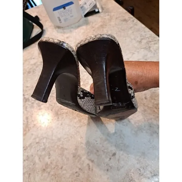 Coach Slip On Sandals Size 8 Caitlin