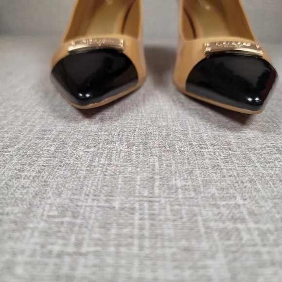 Coach Zan Patent Leather Pumps Tan Black Heels Women's Size 9 Shoes