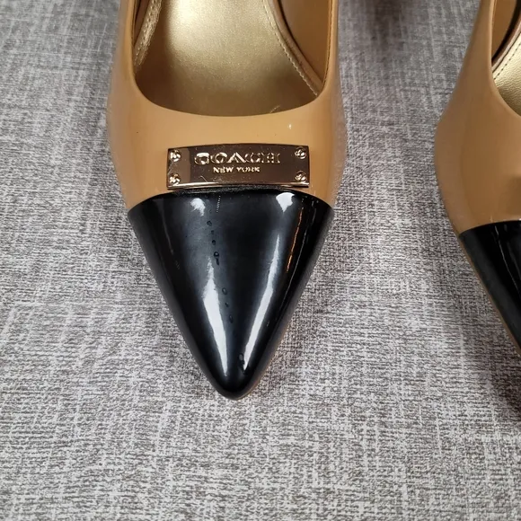Coach Zan Patent Leather Pumps Tan Black Heels Women's Size 9 Shoes