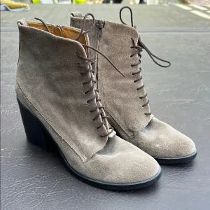 🤎🤎🤎Coclico suede tan brown leather shoes 41 or 10 gorgeous lace up zip side