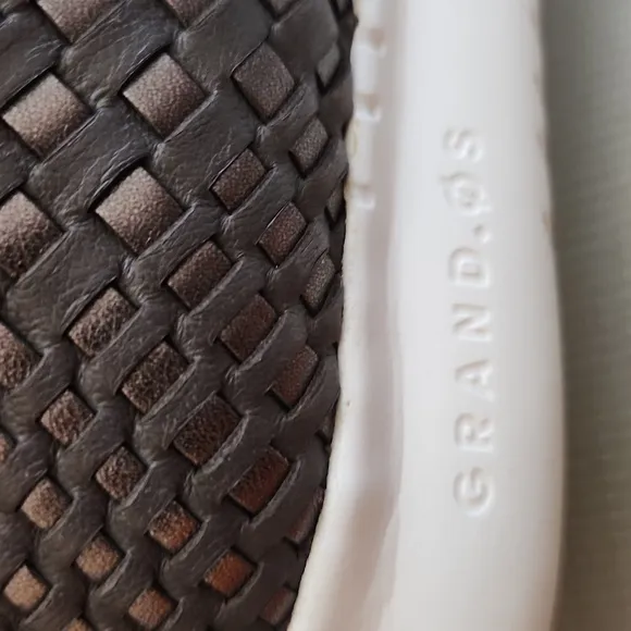 COLE HAAN, Studio Grand, women's Gray Leather casual shoes, Sz 8B