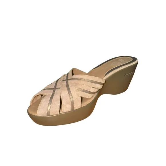 Cole Haan tan/ taupe Peep Toe Platform Sandal Women's Sz 10 Great Condition